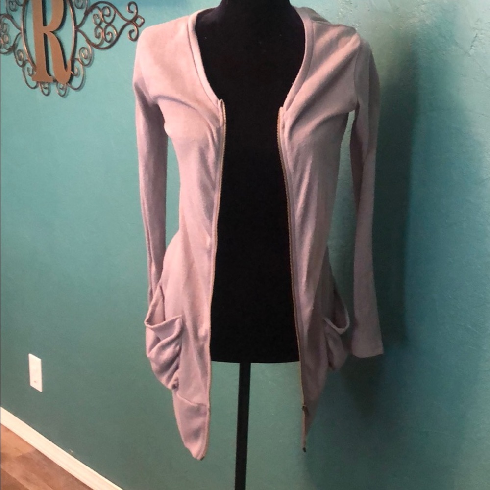 Gray zipper pocket in cardigan